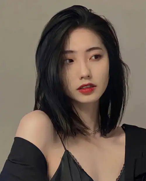 适合圆脸女生的发型1减龄显瘦