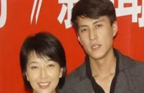 江珊现任老公张博照片年轻帅气被称演艺圈年纪最大姐弟恋具体是什么