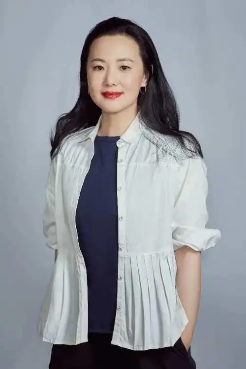 回顾咏梅:内蒙古走出的著名演员,所有的眼泪坎坷都化作生命彩虹