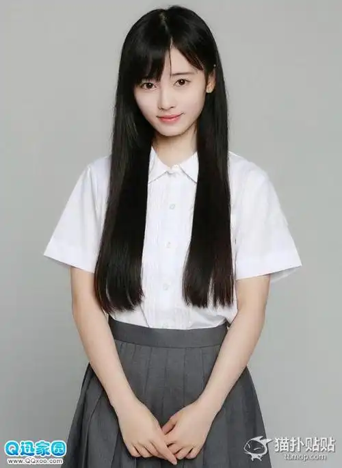 中国第一美女鞠婧祎系高中生获封萌神