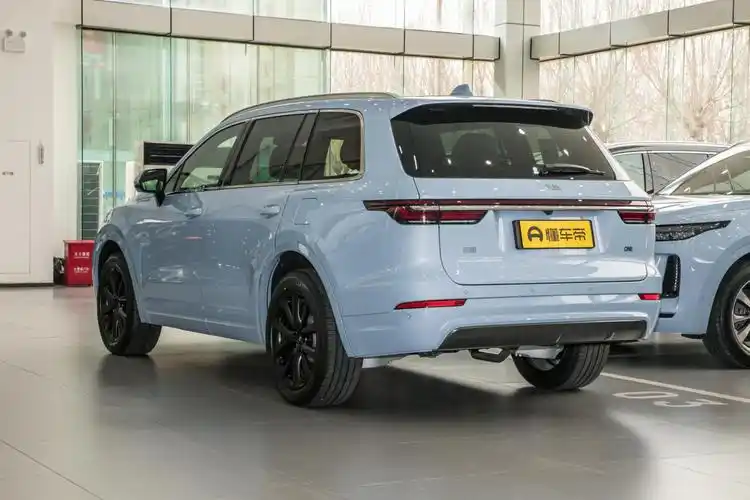 理想one壁纸_理想one_理想one外观图片_41/656张图片_理想onebaby