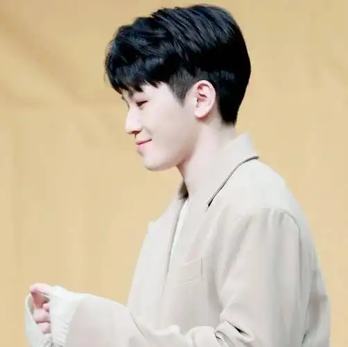 微信头像seventeen李知勋