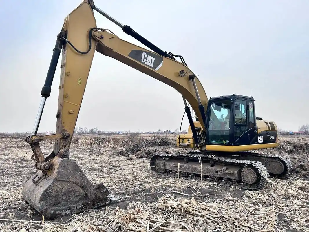 说翻新的老铁图片放大了看#挖掘机 #工程机械 #精品二手手机 - 抖音