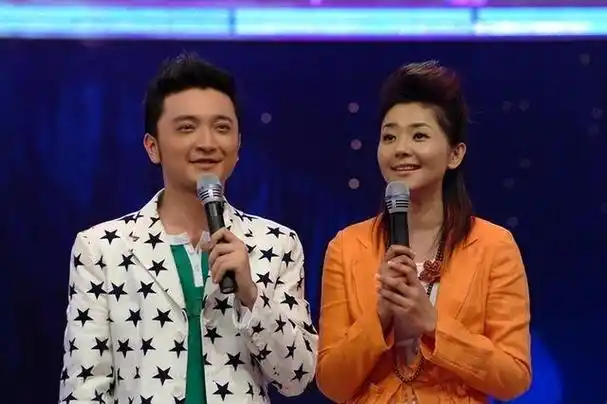 方琼的才华被央视领导看中,之后,又让她主持了《全家总动员》《我为