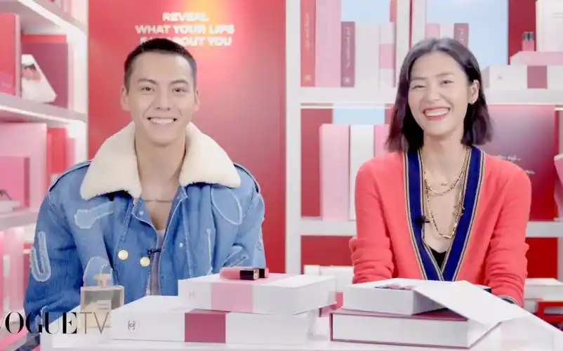 陈伟霆刘雯vogue访谈,陈伟霆学说方言太好玩了