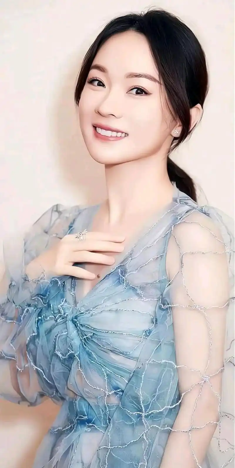 美女明星霍思燕高清写真美图,优雅性感,令人怦然心动