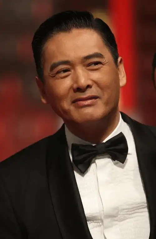 周润发:男神也有皱纹,但魅力永恒_岁月_影坛_一代