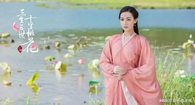 迪丽热巴被挖逆天婴儿照粉丝力挺没整容从小美到大