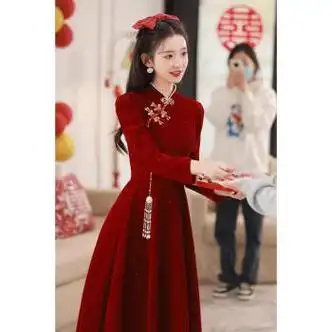 服新娘高级感轻奢旗袍春秋结婚订婚礼服连衣裙小个子回门出酒红色s