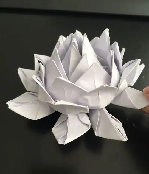 莲花灯超简单的折纸教程 美丽荷花的折法步骤图解简单立体荷花折纸