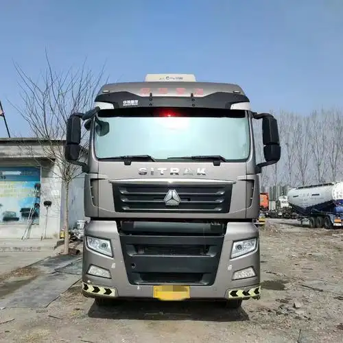 二手牵引车头-重汽汕德卡 - 麦子二手牵引车