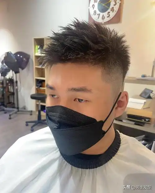 男生"两边铲短"发型适合所有人,这12款值得尝试,清爽又帅气