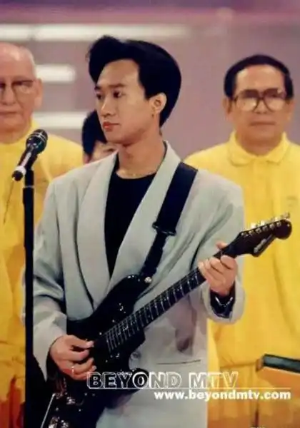 盘点那些黄家驹曾经穿过现在仍走在时尚顶尖的衣服··· - 简书