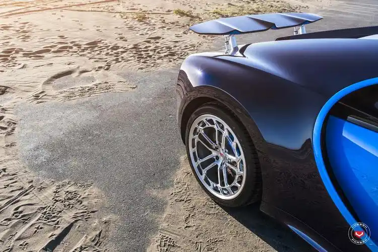 全球首改,布加迪chiron改装vossen轮毂