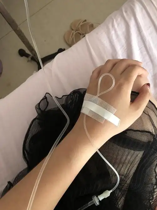 回应: 江湖救急求女生手的打针图片