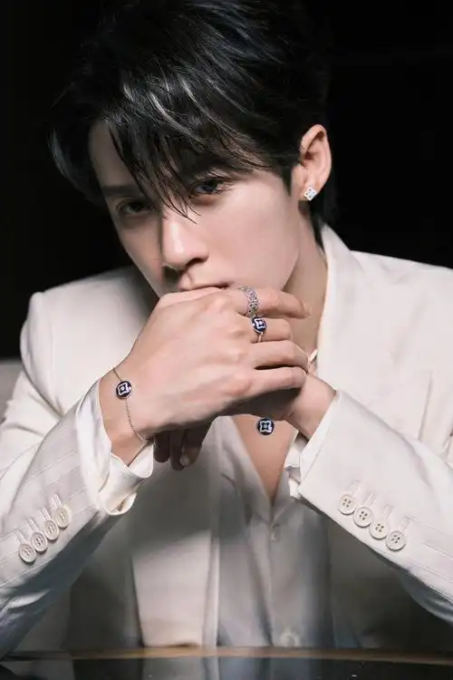 盘点8位天生高冷脸男艺人