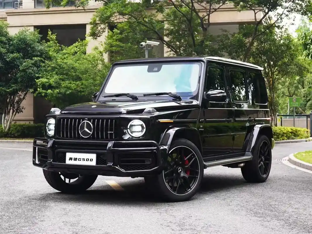 奔驰g500黑红g63套件上牌 - 抖音