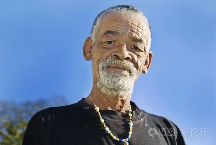 非洲黑人的老头特色的脸