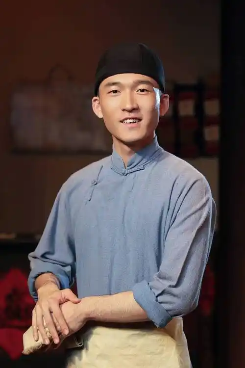 石云鹏话剧天下第一楼饰成顺用作品磨炼演技用时间沉淀自己