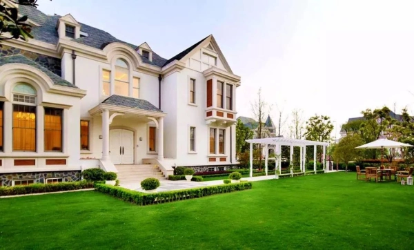 首页:上海顶级豪宅——浦东新区【东郊花园】维多利亚式风格别墅!