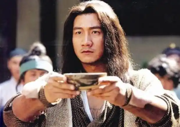 金庸老爷子写乔峰喝酒,只管进不管出.