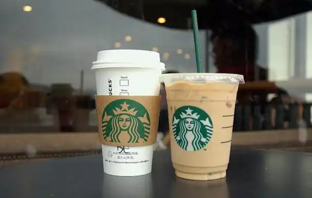 可能喝奶茶会有很多的选择,但是要是想喝咖啡,那星巴克当是首选.