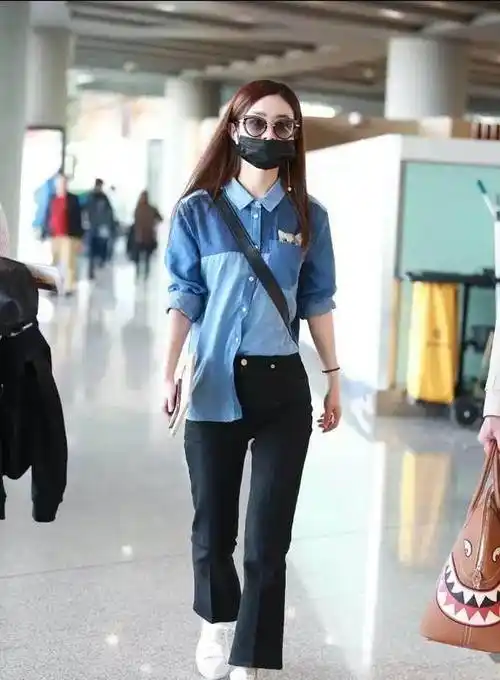 赵丽颖登北京电影学院学报封面,虽非科班出身,演技仍获认可_小赵_生活