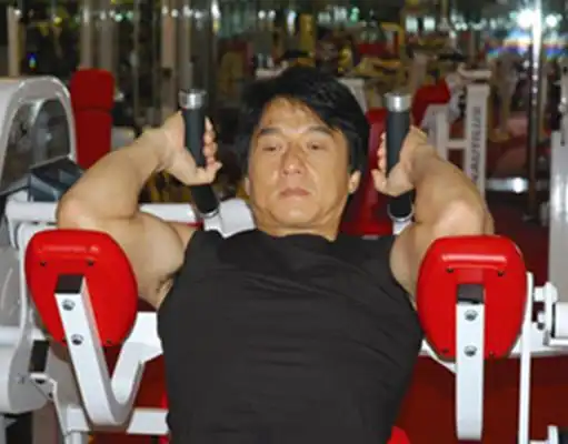 【图】爆料成龙多少岁练肌肉 背后的艰难你知道吗?