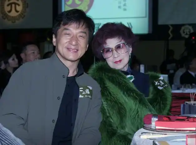 风光后"过气"香港功夫女星现状,有人老公曾坐牢,有人已去世|成龙