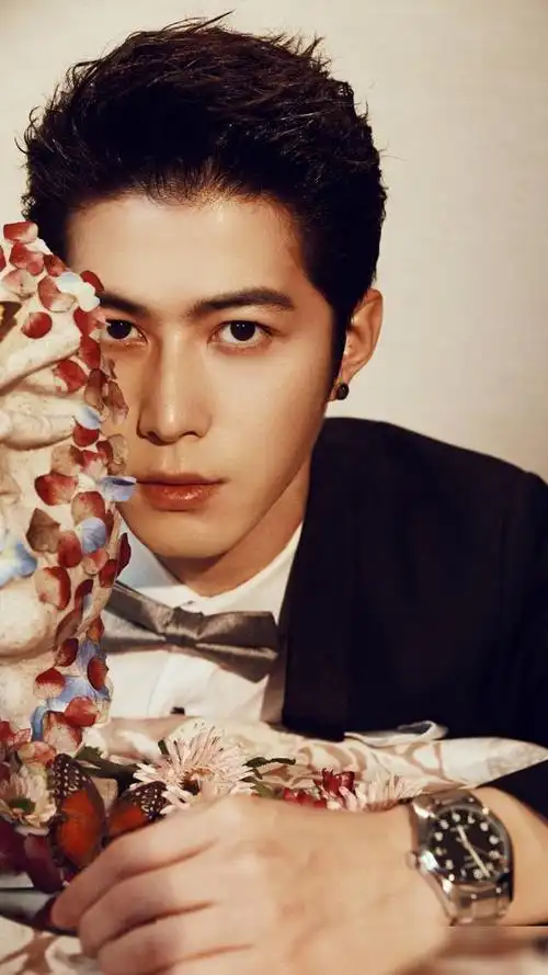 演员陈学冬帅气俊朗勇敢聪明来看帅哥的写真照