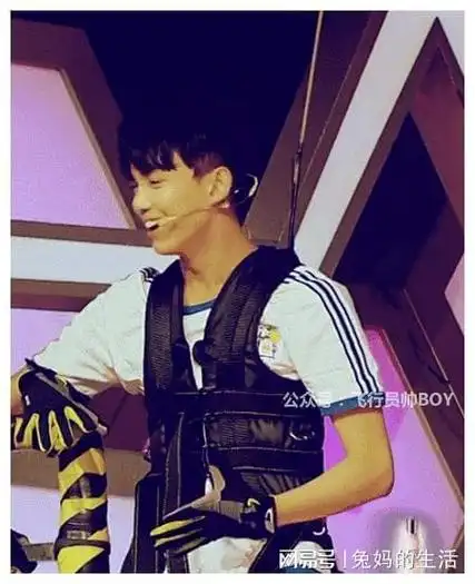 吴磊又又又脱了!|童星|吊威亚|性感美女_网易订阅