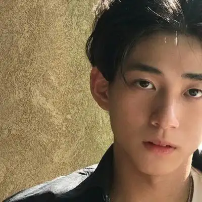 2021年最帅的头像男生真人高清图片