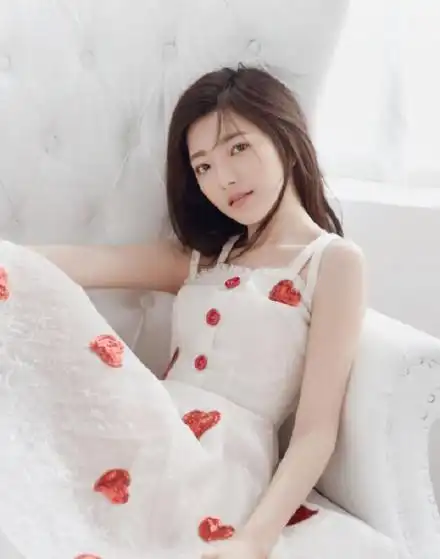 邓伦小号被扒两位前任白卉子周楚濋曝光颜值身材不输金晨