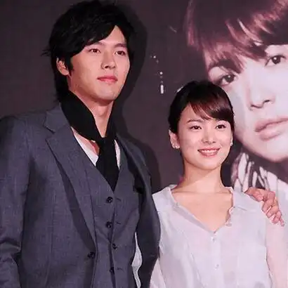 玄彬和女友姜素拉分手曾与宋慧乔有过一段情也是无疾而终