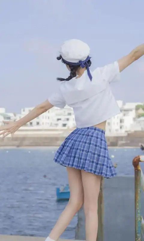 跳舞的女孩背影图片