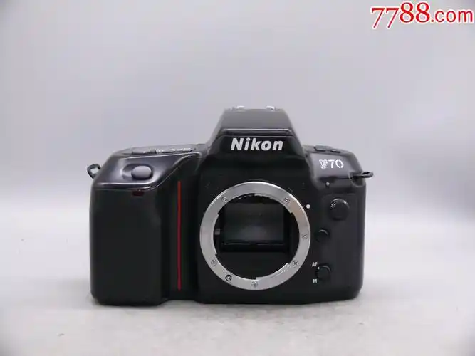 尼康f70自动对焦单反相机成色如图测光和快门准确功能正常可以正常出