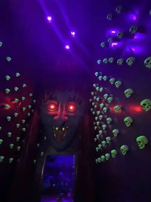 温州乐园全新打造的这个近2000平双层鬼屋密脱里究竟有什么小编冒死