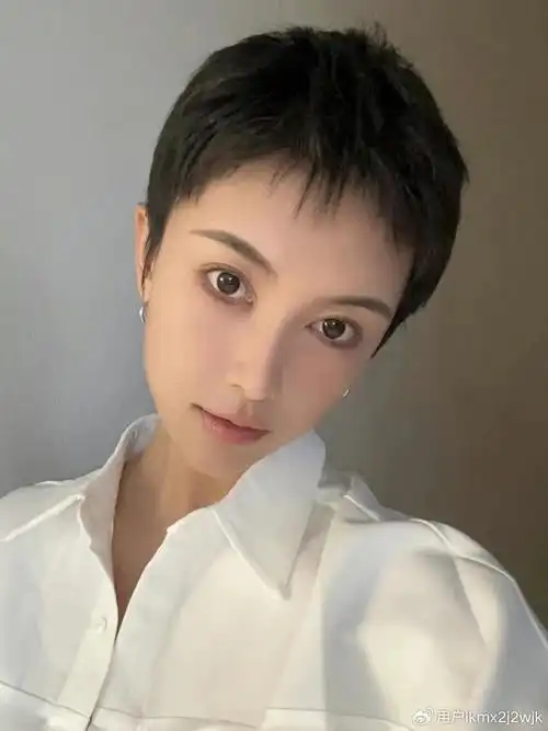 露耳超短发,时尚还帅气,爱个性的美女一定要试试