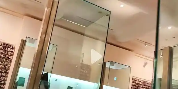 博主冒险偷拍靖国神社内部!700名中学生签字的必胜旗,让人愤懑