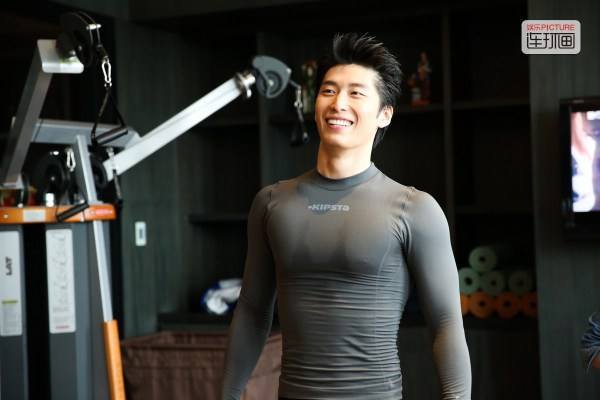 林更新居然连赵丽颖都抱不动说好的男友力呢