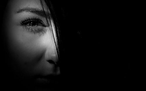 女人伤心委屈的图片 女人伤心委屈的图片动漫