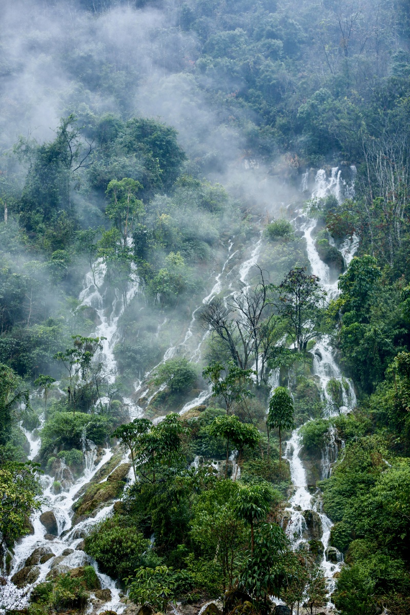 翠谷瀑布摄于小七孔景区