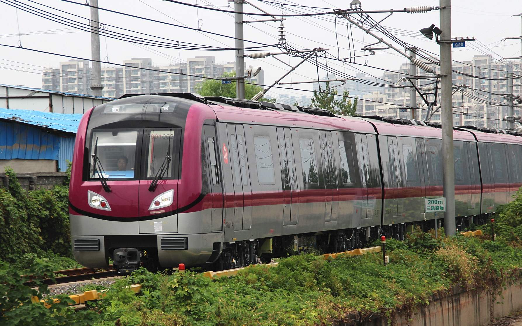 原创南京建设首条无人驾驶的地铁线路列车采用b型鼓形列车6节编组