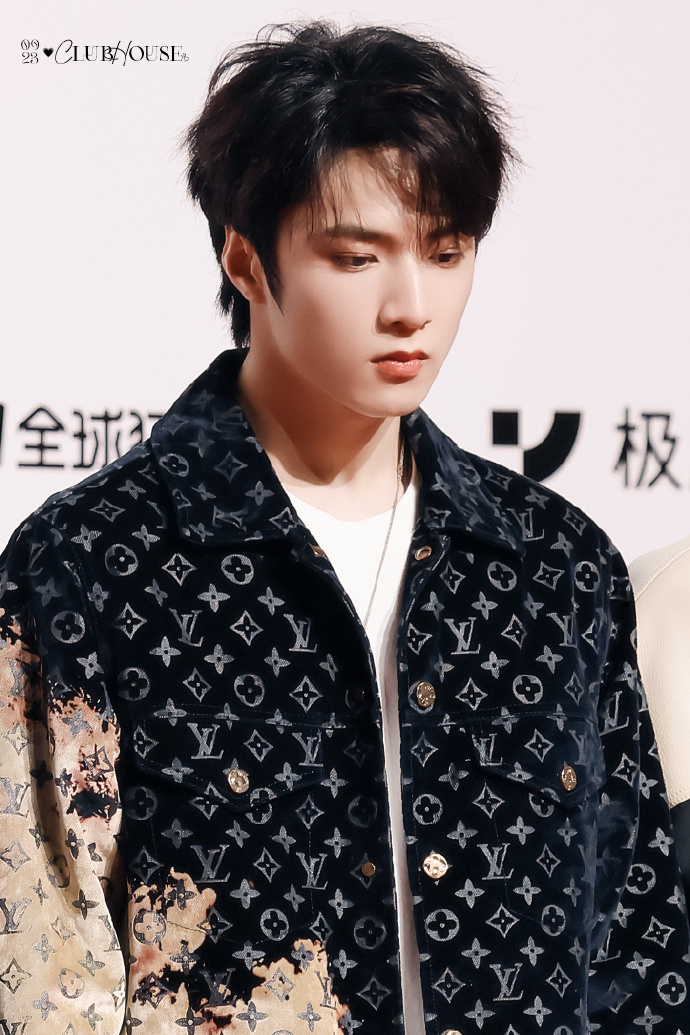 fashion item#特别特别帅气@时代少年团-刘耀文