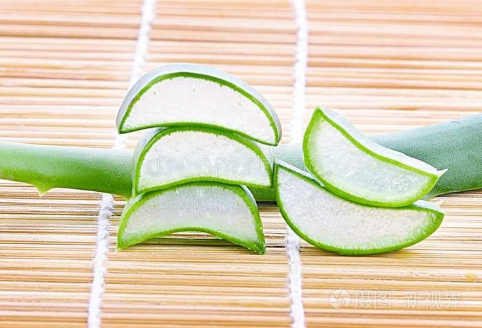 芦荟很刨切的向日本人席子