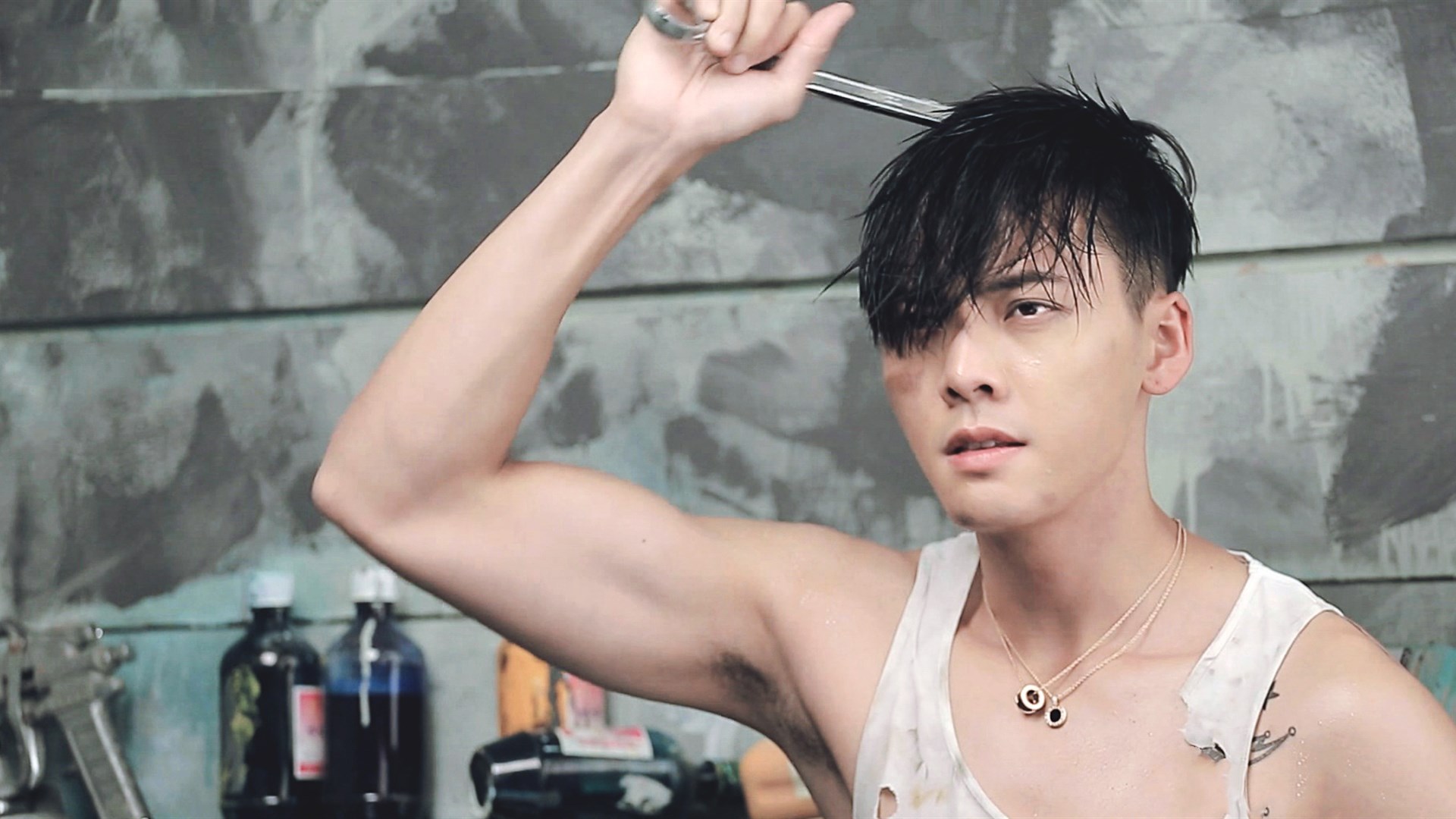 香港型男陈伟霆肌肉炫酷帅气写真图片桌面壁纸