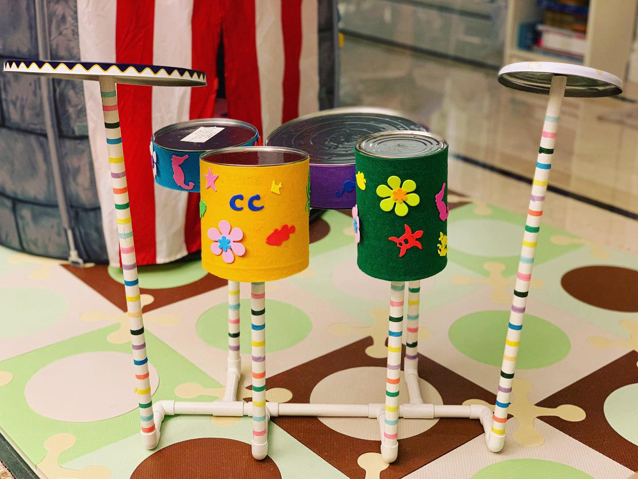 幼儿园手工作品之架子鼓