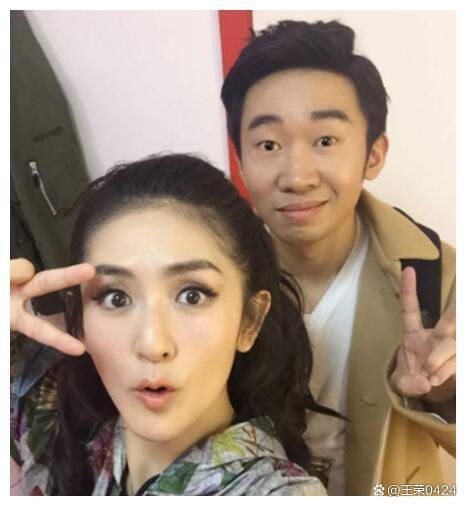 最近杨迪和女朋友分手的事情沸沸扬扬的,作为一个喜欢杨迪的粉丝而言