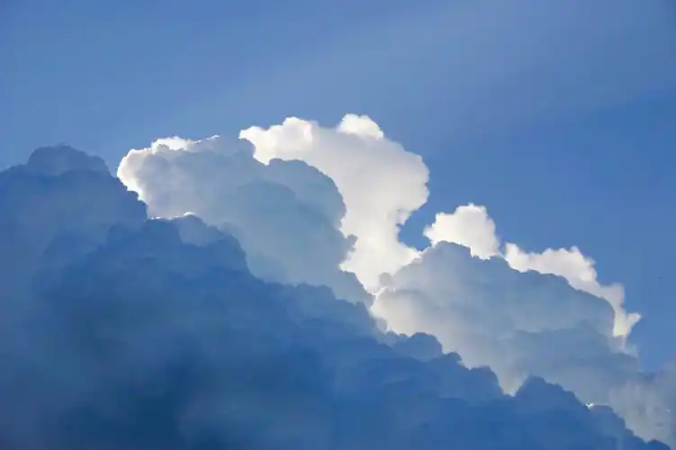 蓝色也太治愈了叭