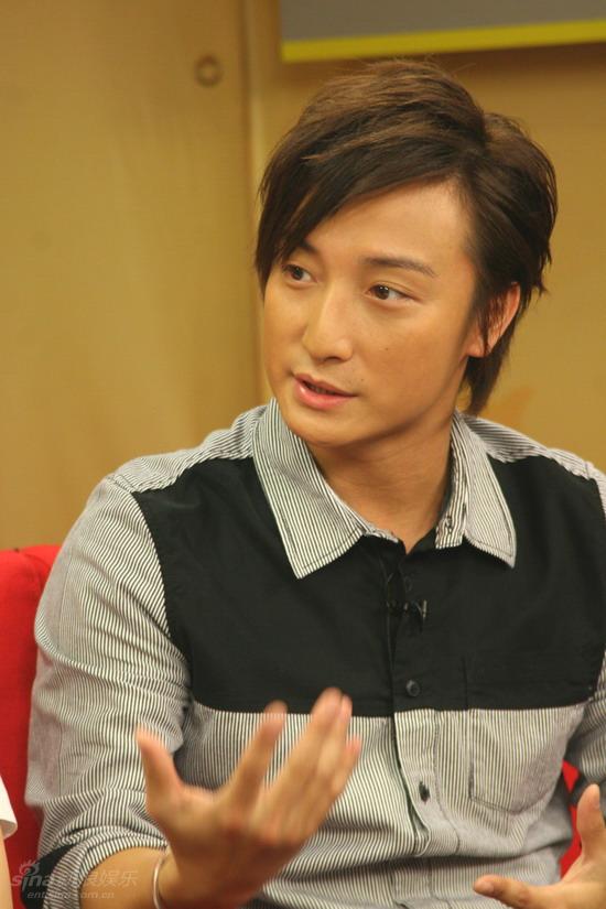 图文机器侠主创做客方力申侃侃而谈